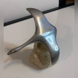 HOSELTON Metal Bird Figurine on Rock - 6.5" Flying Goose Aluminum Canada Signed
